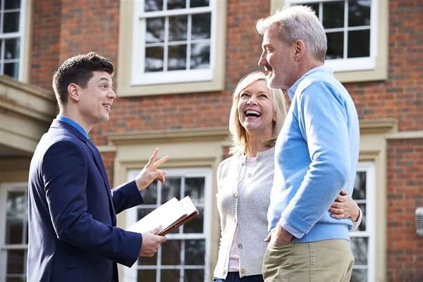 Real-Estate-Agent-styldod