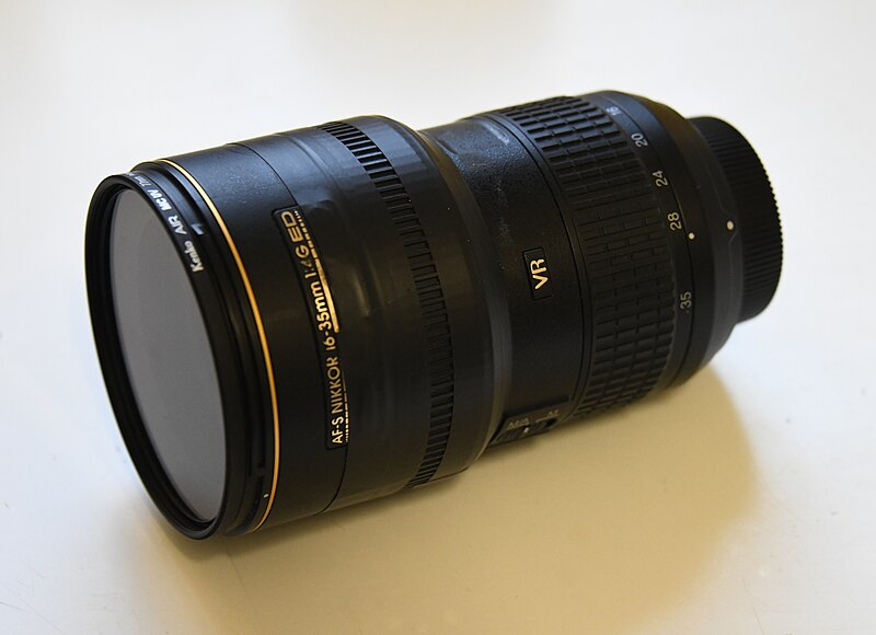 File:Nikkor 16-35 002.jpg